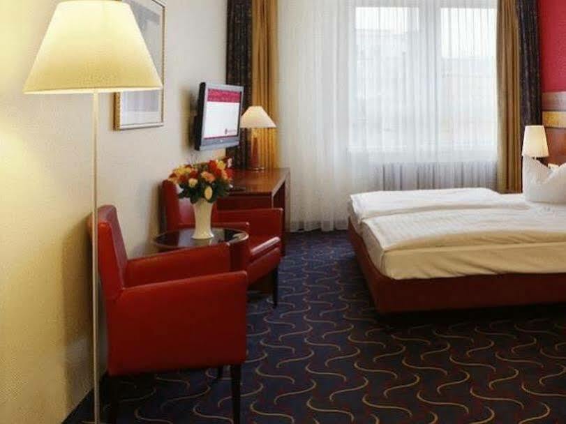 Hotel H+ BRE